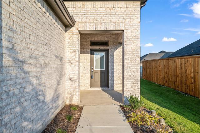 Building Photo - 5807 Briarcroft Dr