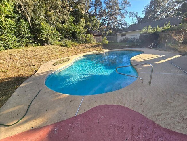 Building Photo - 6117 Shadow Wood Ct