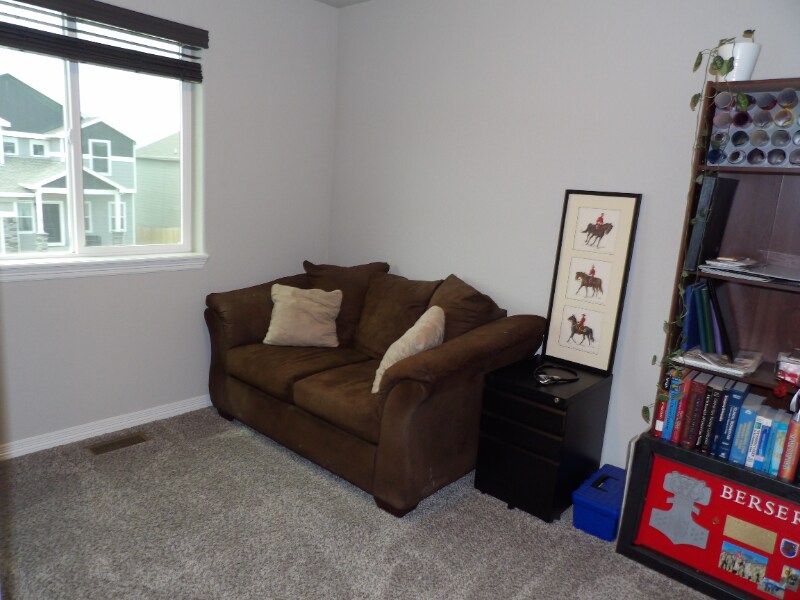 Building Photo - 6527 Chaplin Dr