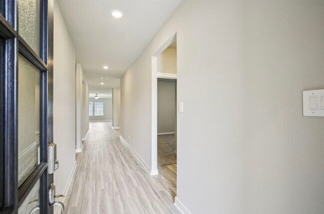 Building Photo - 6250 Brazos Trl Dr