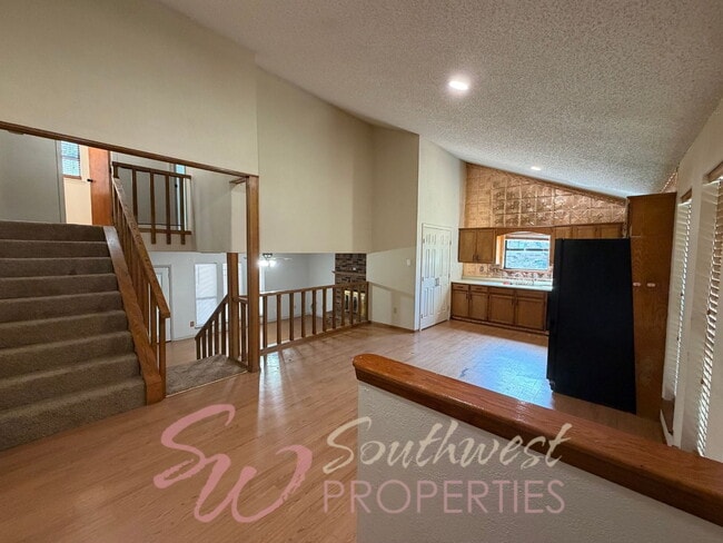 Building Photo - Spacious 3-Bedroom Home in an Established Neighborhood