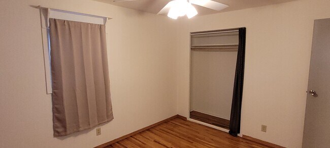 Building Photo - 2124 Maple Ave