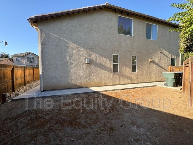 Building Photo - 1422 N PELAGO Ct
