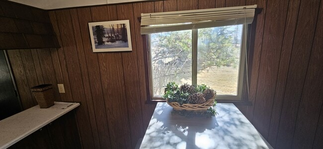 Building Photo - 7 Bert Rd