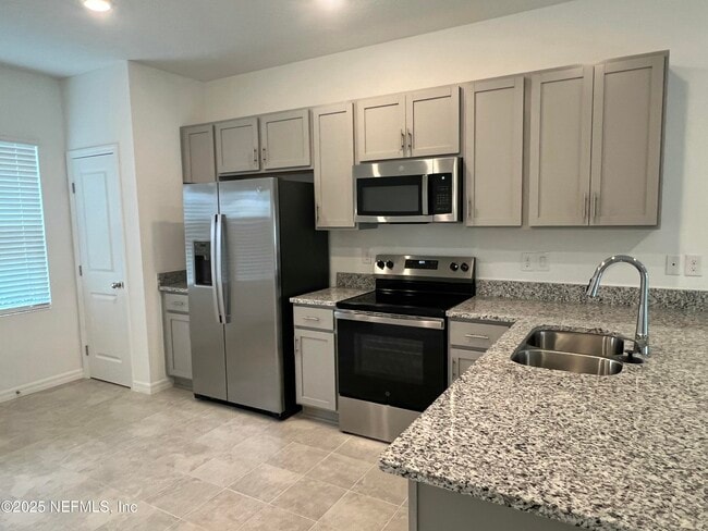 Building Photo - 7271 Sabal Ter