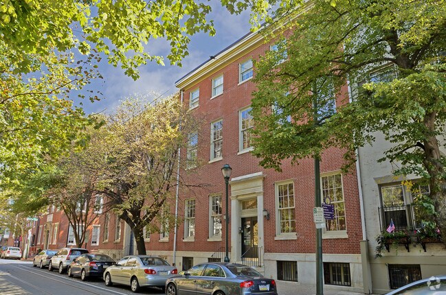 Building Photo - 321-323 S 11th St