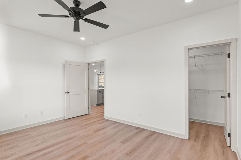 Building Photo - 313 W Broad St