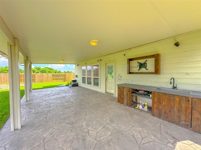 Building Photo - 14819 Grove Canyon Ct