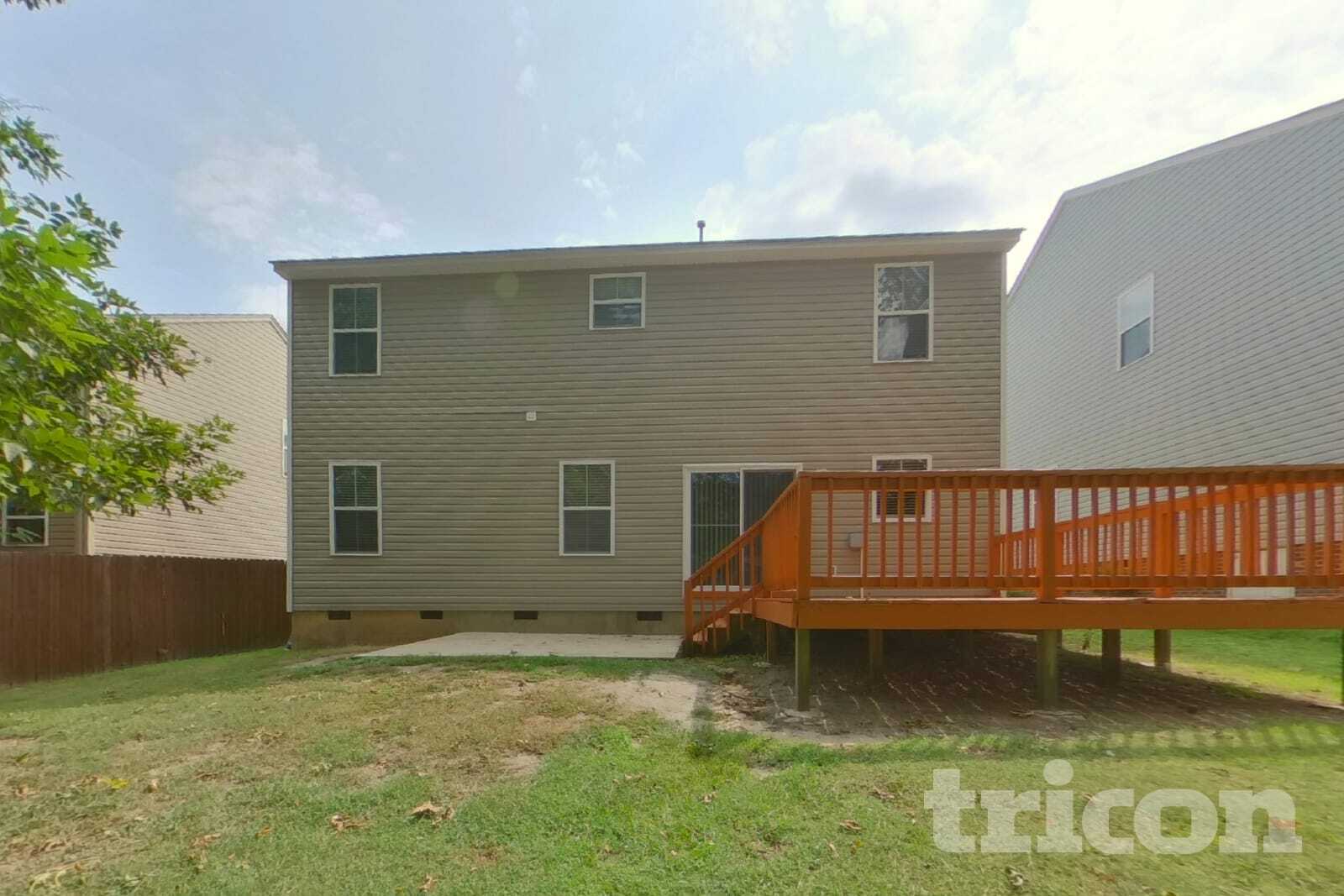 Building Photo - 143 Garden Brooke Dr