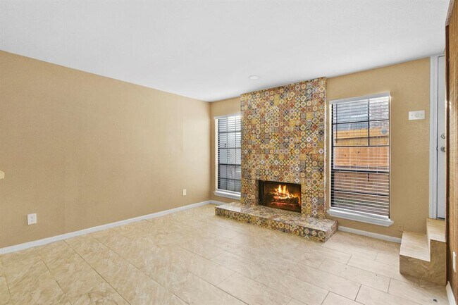 Building Photo - 9550 Deering Dr