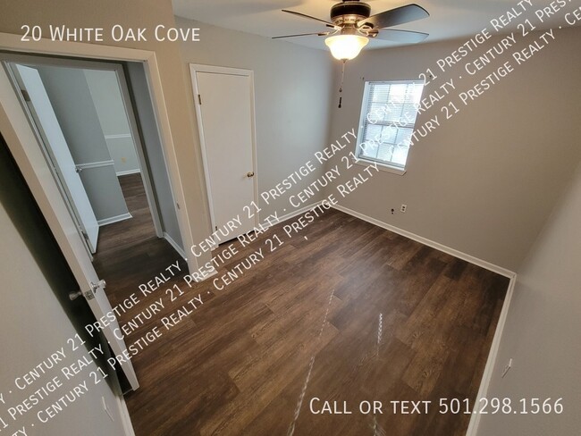 Building Photo - 20 White Oak Cove