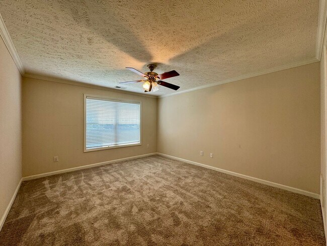 Building Photo - Harbour Pointe Condo