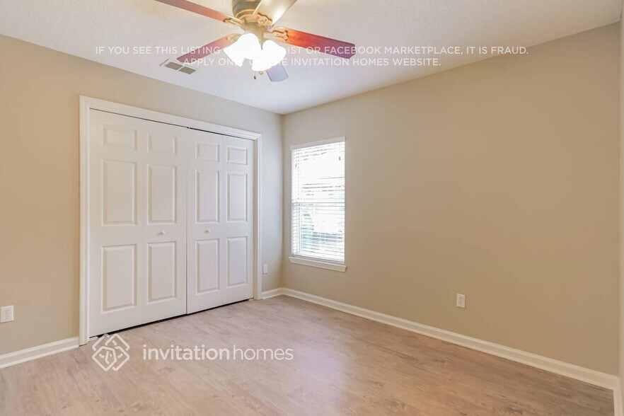 Building Photo - 744 S Heritage Creek Way