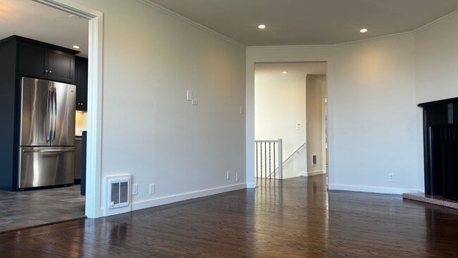Building Photo - Views for Days Eureka Valley Home.  OPEN HOUSE!!!! THURSDAY, MAY 21 FROM 4:00 PM - 6:30 PM.