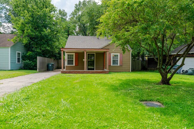 Primary Photo - 3159 Wilcox Ave