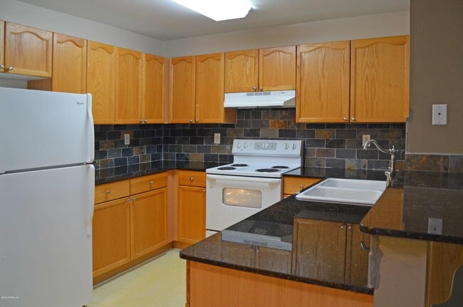 Building Photo - 31183 Paradise Commons