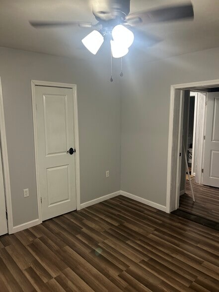 Building Photo - 1339 Jackson Ln