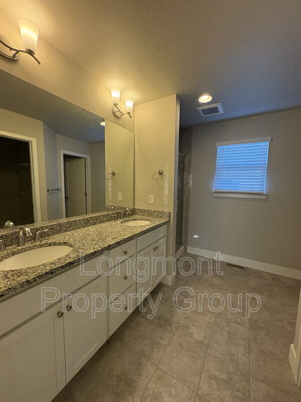 Building Photo - 1322 Johnston Ct
