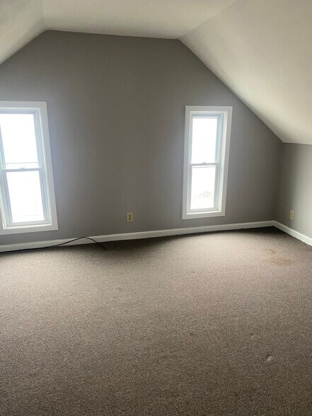 Building Photo - 12-14 Pendleton St