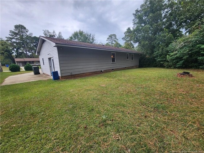 Building Photo - 6493 Tarrytown Rd