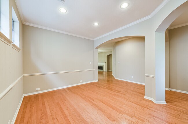 Building Photo - 21315 Pennshore Ln