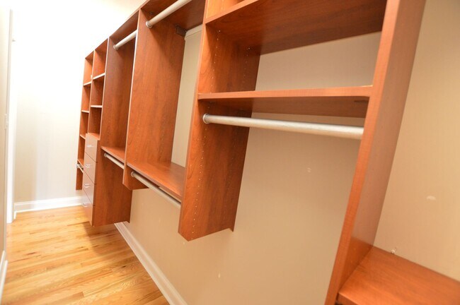 Building Photo - 232 Newberry Ln