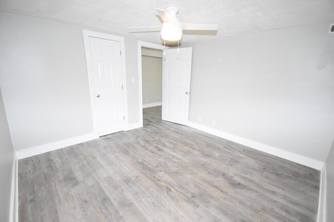 Building Photo - 1621 Golf Club Ln