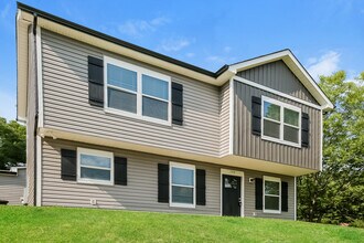 Building Photo - 104 High Ave SW