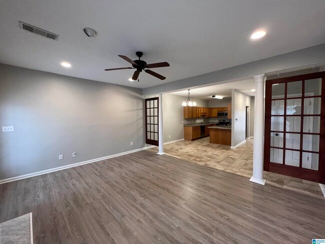 Building Photo - 1648 Savannah Park Ln