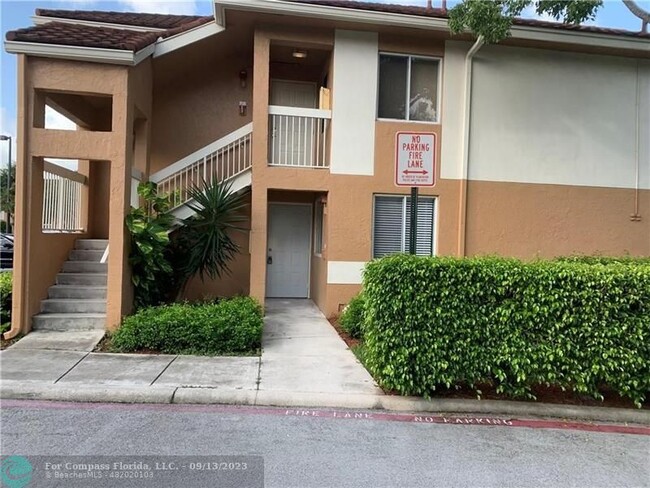 Building Photo - 755 NW 92nd Ave