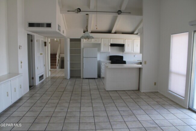 Building Photo - 3000 Parknorth Dr