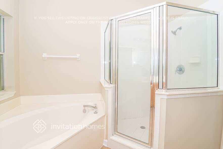 Building Photo - 752 Dewdrop Loop