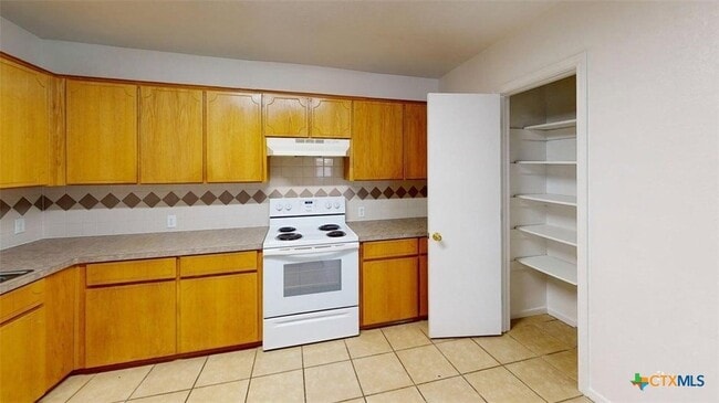 Building Photo - 208 Elbert Ln