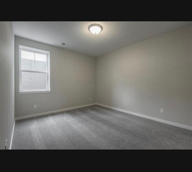 Building Photo - 12906 W 93rd St