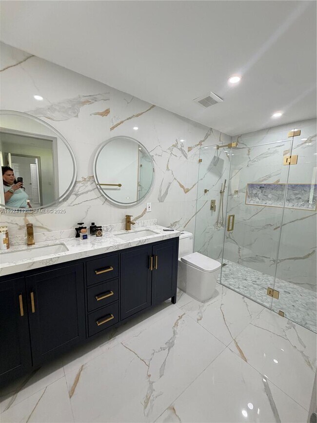 Building Photo - 25800 SW 214th Ave