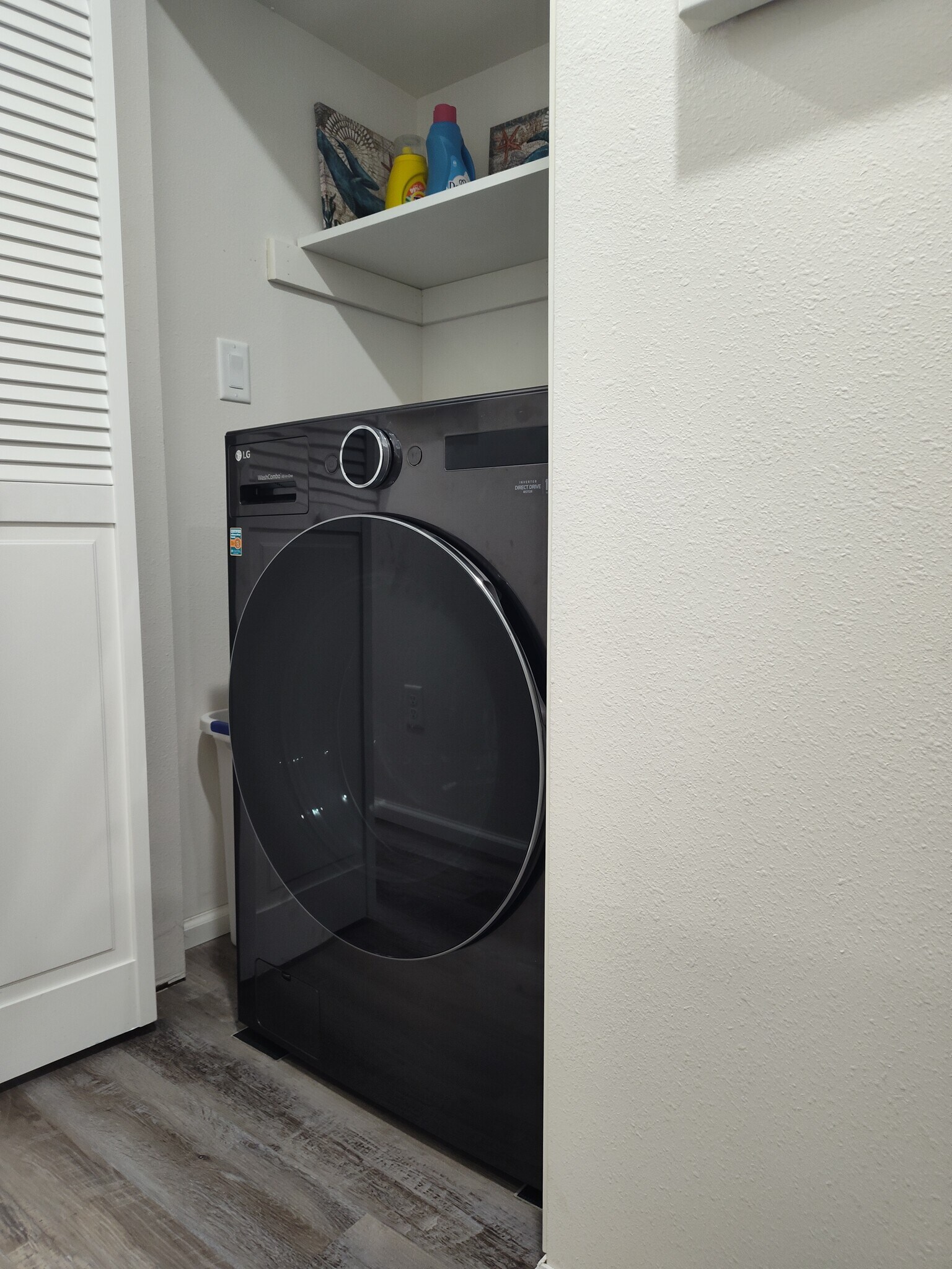 washer/dryer - 3039 SE Dune Ave