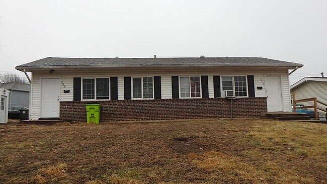Building Photo - Cozy 1 bedroom and 1 bath Duplex located on Maier Dr in Belton
