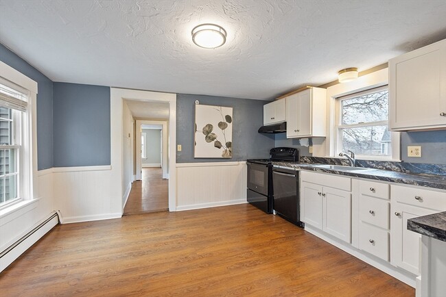 Building Photo - 39 Park St