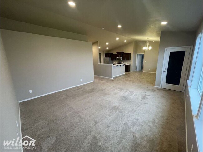 Building Photo - Upcoming 4-Bedroom Gem with Modern Charm and 2 Bath House for Rent!