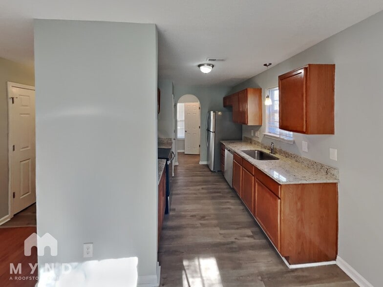 Building Photo - 10922 Olde English Dr