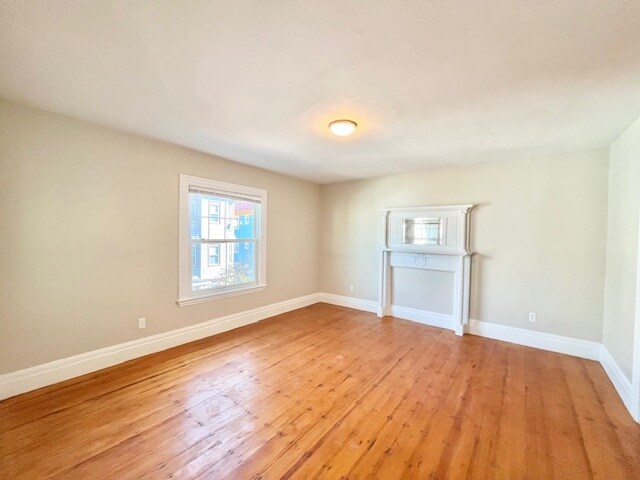 Building Photo - 49 Forbes St