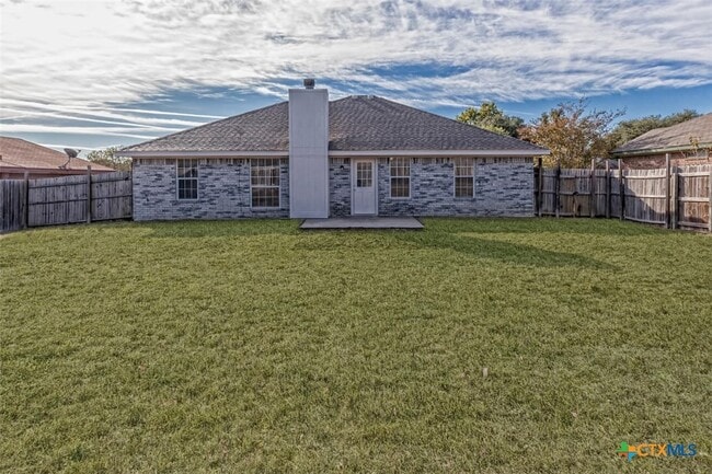 Building Photo - 4107 Fawn Dr