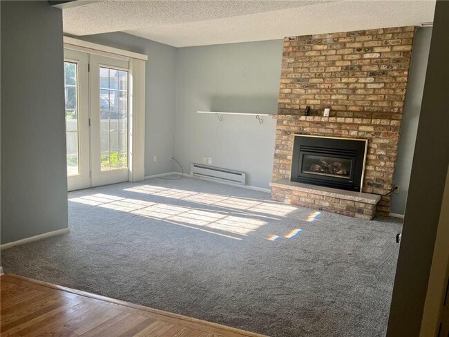 Building Photo - 2228 Oregon Ct