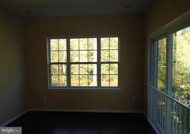 Building Photo - 7886 River Rock Way