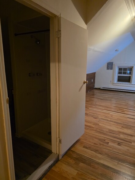 Building Photo - 12 Gillespie Rd