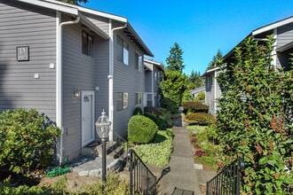 Building Photo - 10024 NE 120th St