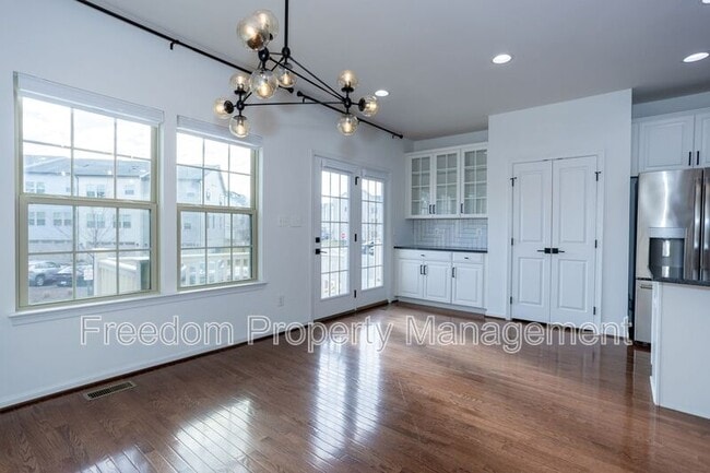 Building Photo - 2023 Serviceberry Rd