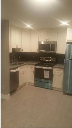 Building Photo - 116 Cross St