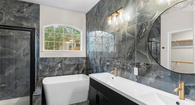 Building Photo - 412 Tamara Dr
