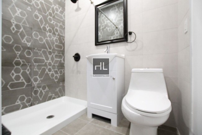 Building Photo - LOCUST STREET